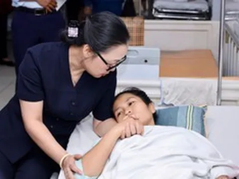 Cô giáo mất một chân khi cứu học trò nhận Giải thưởng Thanh niên sống đẹp