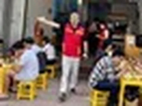 Diễn viên vay NSND Xuân Bắc 50 triệu khởi nghiệp giờ là "ông trùm VTV", bán bánh canh khắp Hà Nội