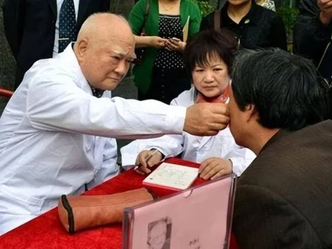 Danh y 90 tuổi tiết lộ bí quyết sống khỏe: Đừng bỏ qua điều số 1