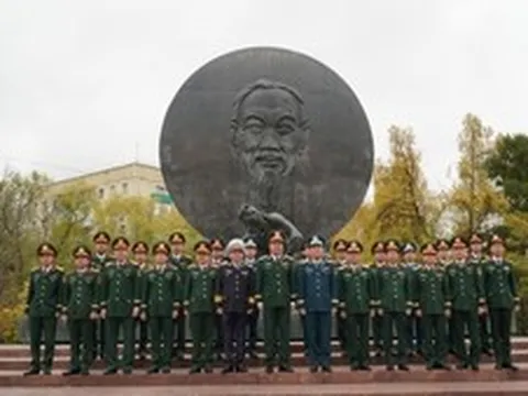 Vun đắp quan hệ hữu nghị Việt Nam - Liên bang Nga ngày càng bền chặt