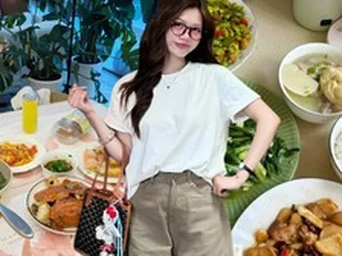 Đặt đồ ăn hết 15,4 triệu/tháng, dân văn phòng đành chi 5-7 triệu thuê người tới tận nhà nấu cơm