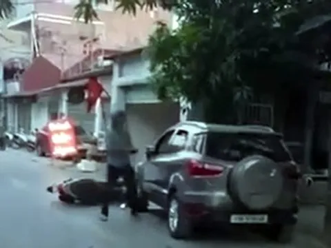 Điều tra vụ người đàn ông đâm liên tiếp người trong ô tô giữa phố Hà Nội