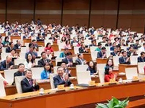 Tin tức sáng 21-10: Quốc hội thảo luận sửa Luật Bảo hiểm xã hội, thêm nhiều nhóm bảo hiểm bắt buộc