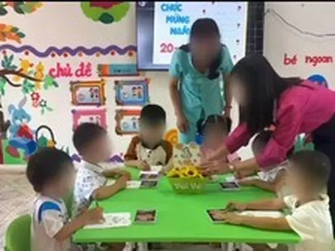 Tạm đình chỉ hai giáo viên mầm non tác động vào học sinh