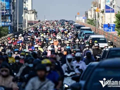 TPHCM ưu tiên xử lý 15 điểm nóng ùn tắc, đẩy nhanh các tuyến metro