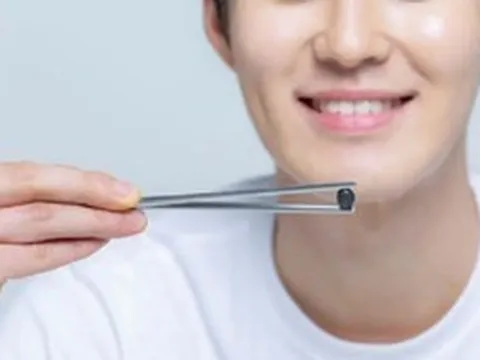 Tại sao đũa Hàn Quốc được làm bằng kim loại và có hình dáng dẹt?
